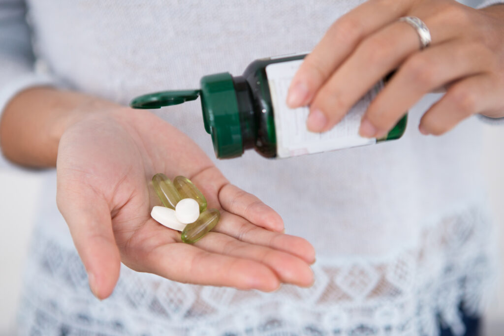 Moringa supplements in powder, capsules, and tea form for natural health benefits in Pakistan